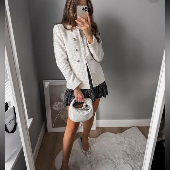 NWOT Zara Textured Tweed Ecru Blazer. Chanel style. Blogger fave. - Picture 5 of 15